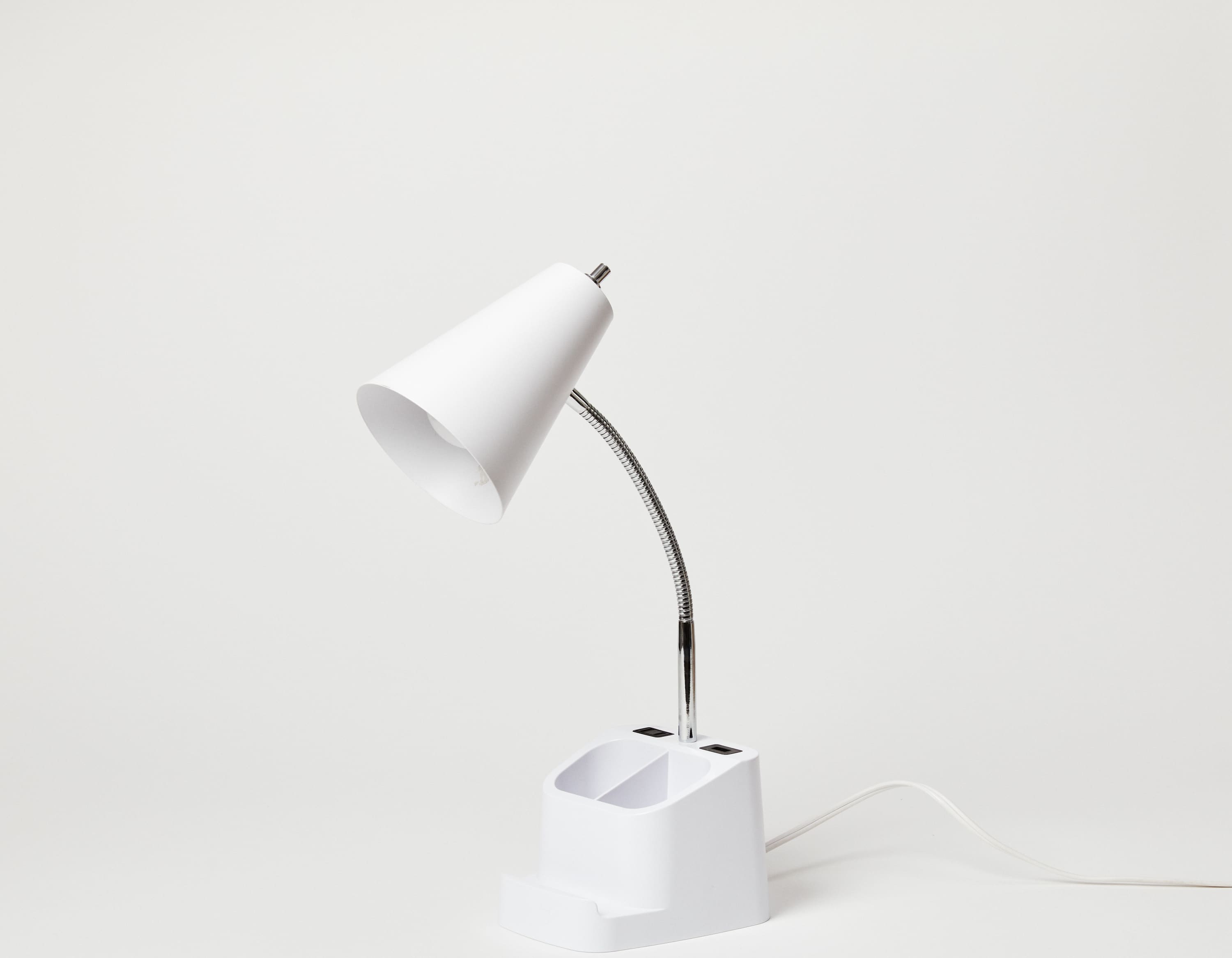 CHARGING CATCHALL LAMP