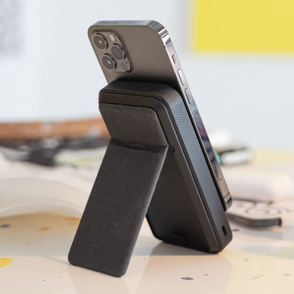 Snap+ Powerstation Stand 10,000 mAh Portable Charger with MagSafe Compatibility (Black) - ONLINE ONLY